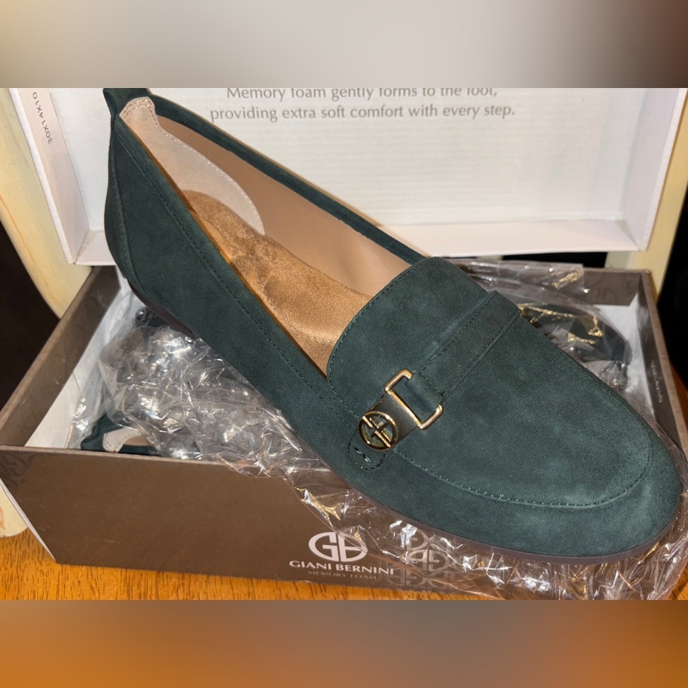 Giani Bernini w/Memory Foam Green Leather Shoes, Beautiful Suede Sz.11~Comfy